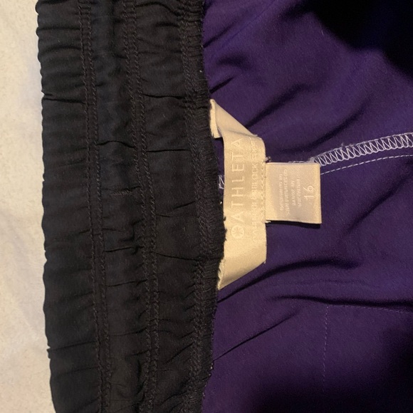 ATHLETA COLOR-BLOCK ACTIVE SHORTS - Picture 4 of 4